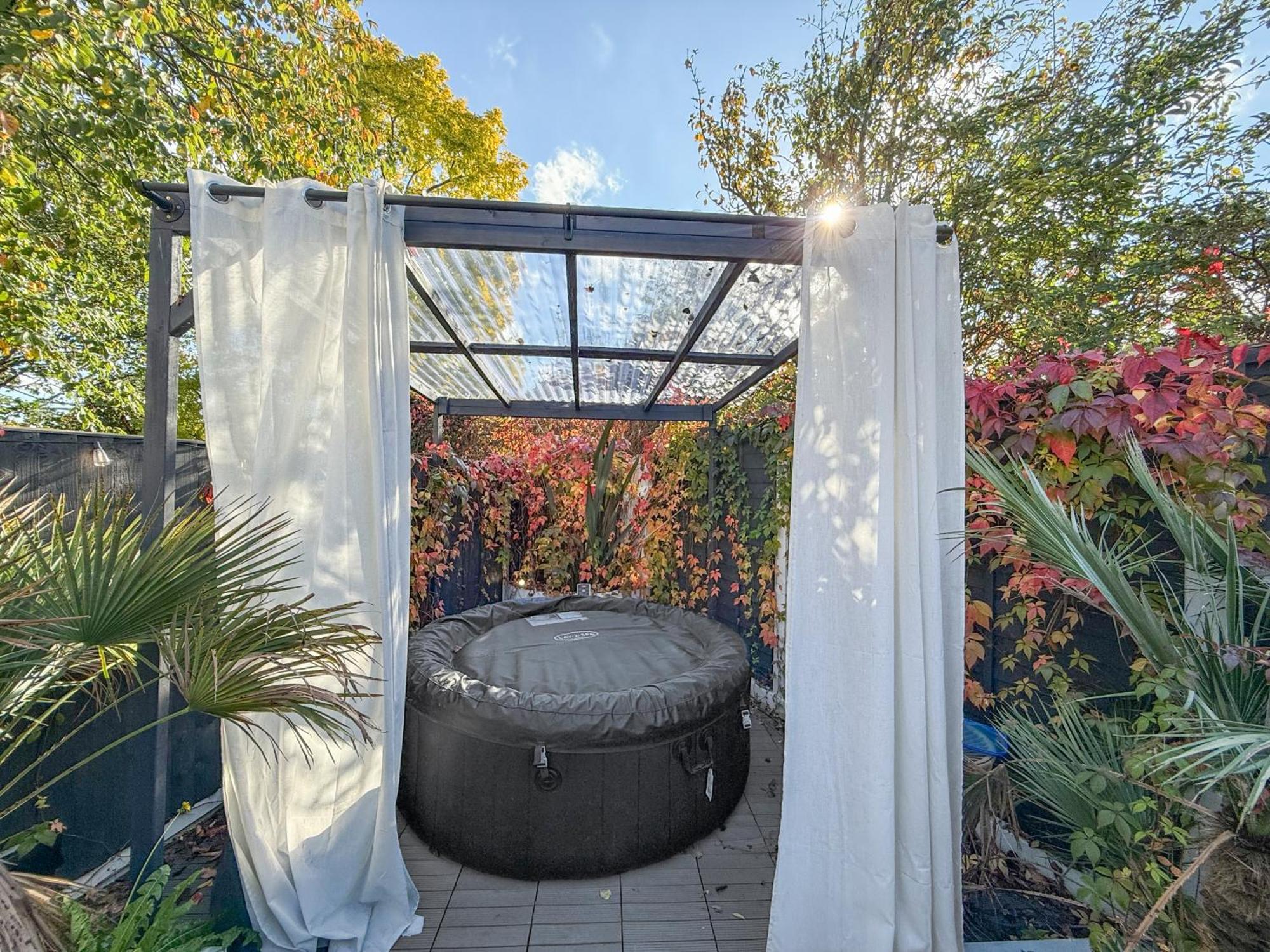 バーキング Modern 2Bed Pad W/ Hot Tubヴィラ エクステリア 写真